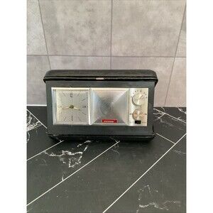 Vintage AR Arrow AM Clock Radio Model 350 Portable Original Box